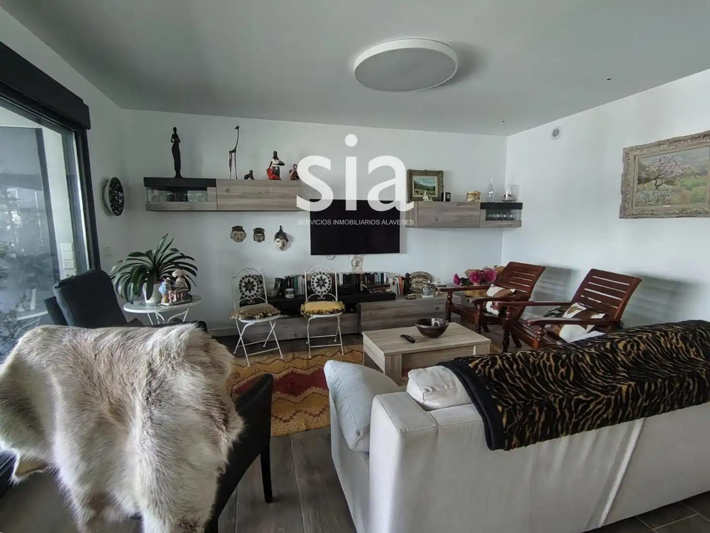 Sala d'estar de Pis en venda en Vitoria - Gasteiz amb Calefacció, Terrassa i Traster
