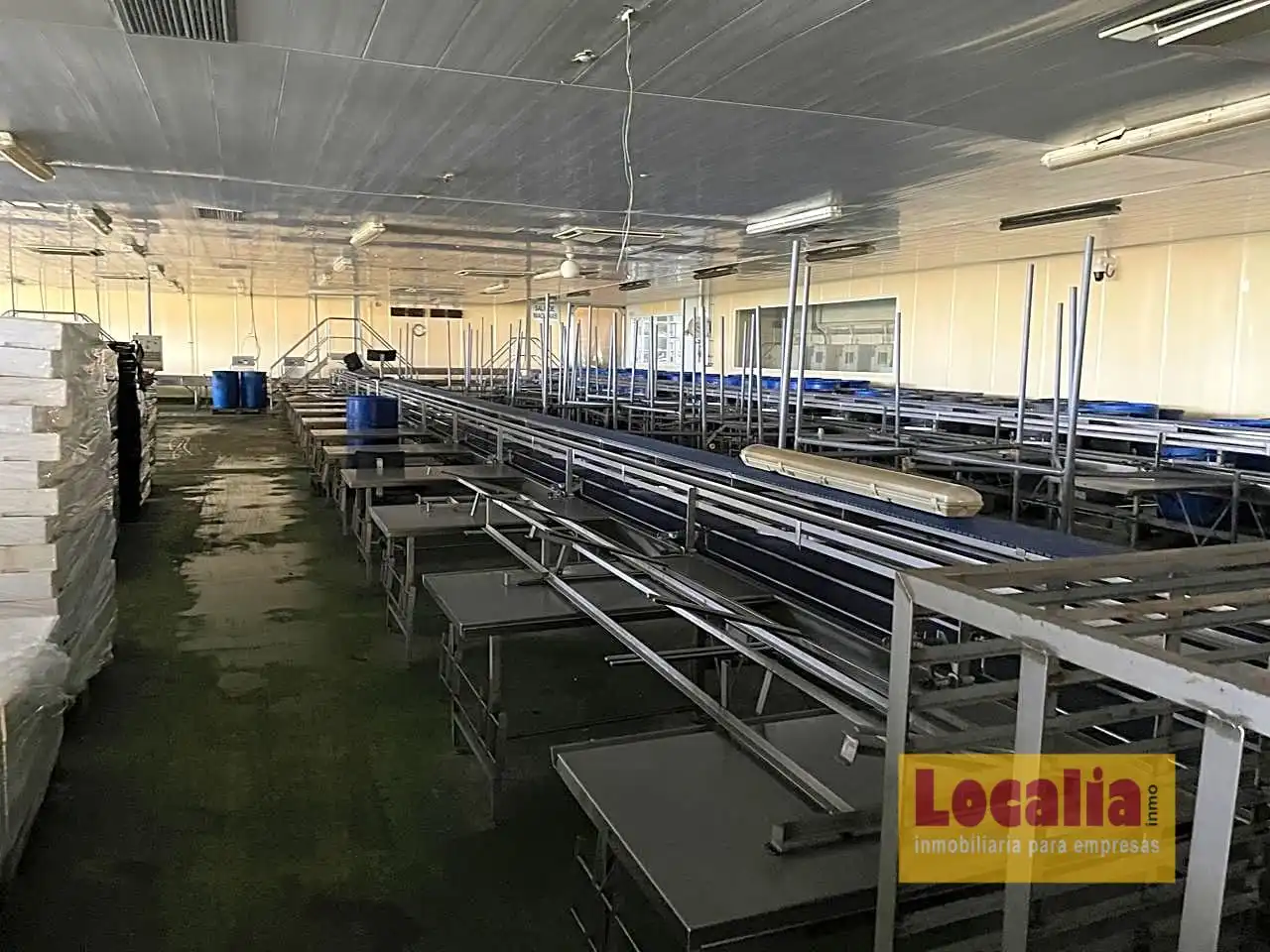 Nave industrial en venta en Laredo