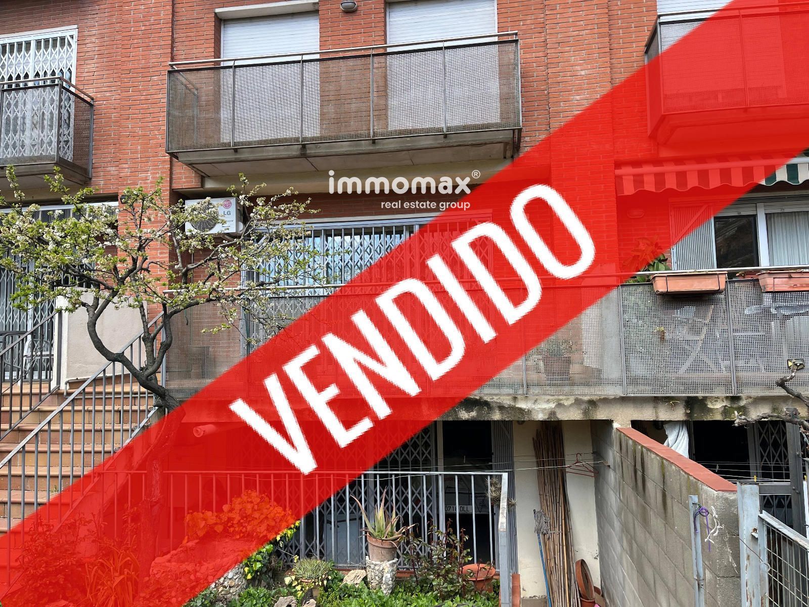 Exterior view of Single-family semi-detached for sale in Granollers  with Air Conditioner, Heating and Private garden