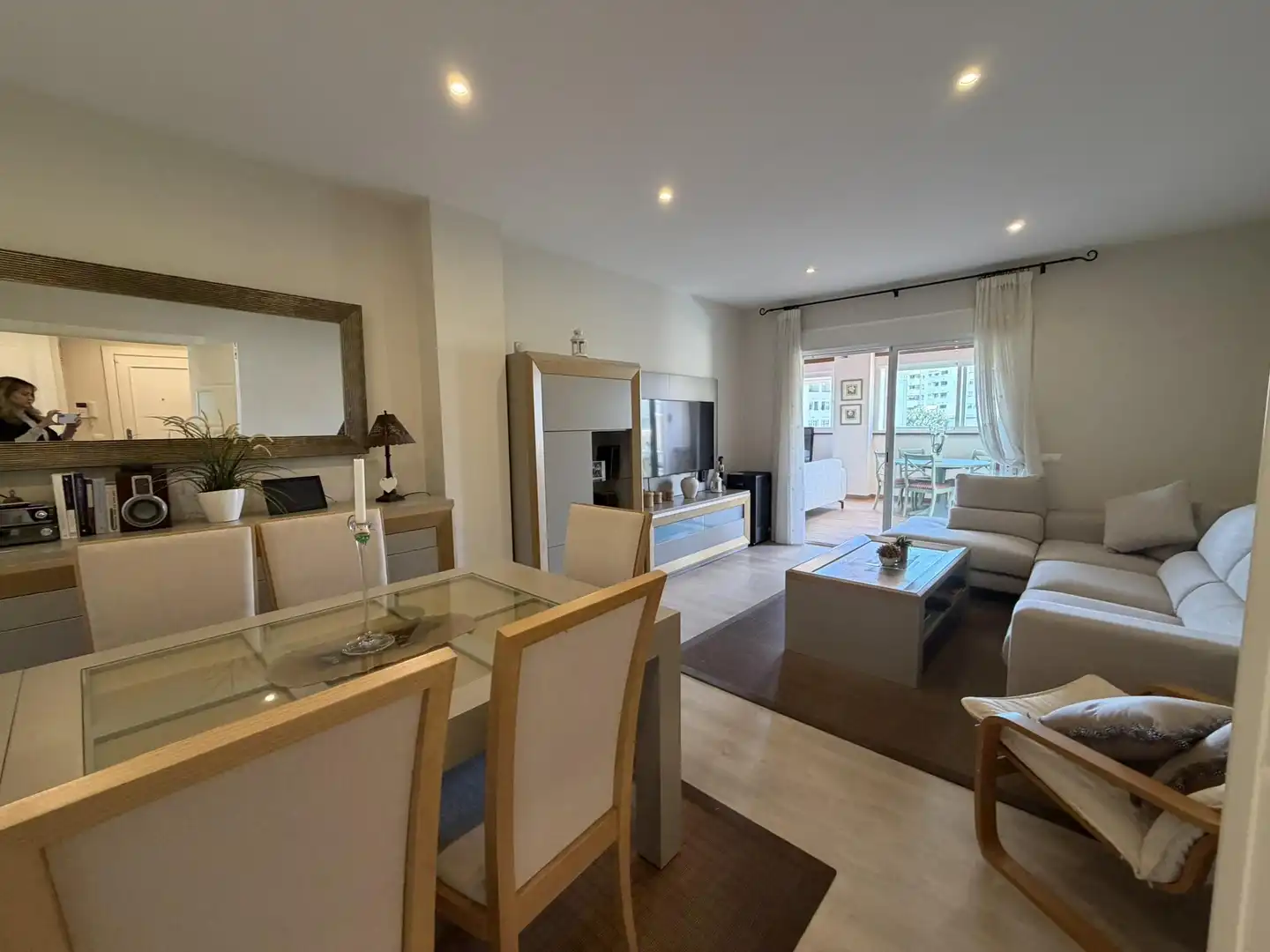 Sala de estar de Ático en venta en Benalmádena con Aire acondicionado, Calefacción y Jardín privado