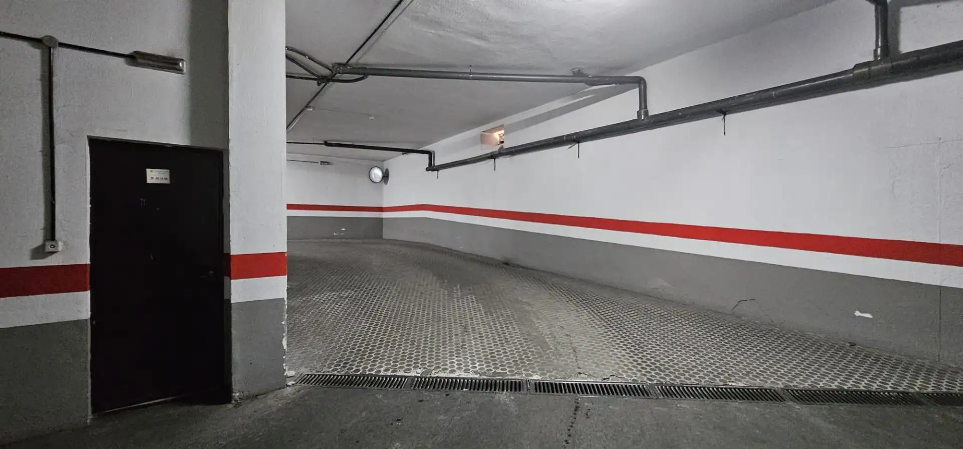 Parkplatz von Garage zum Verkauf in Granada