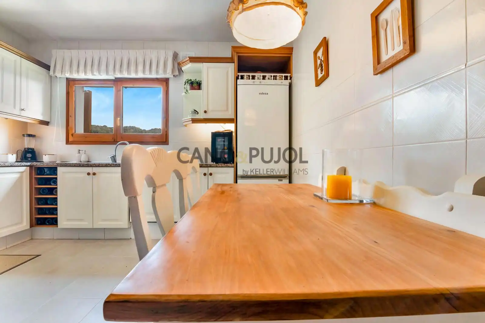 Cuina de Casa o xalet en venda en Bigues i Riells del Fai amb Aire condicionat, Calefacció i Terrassa