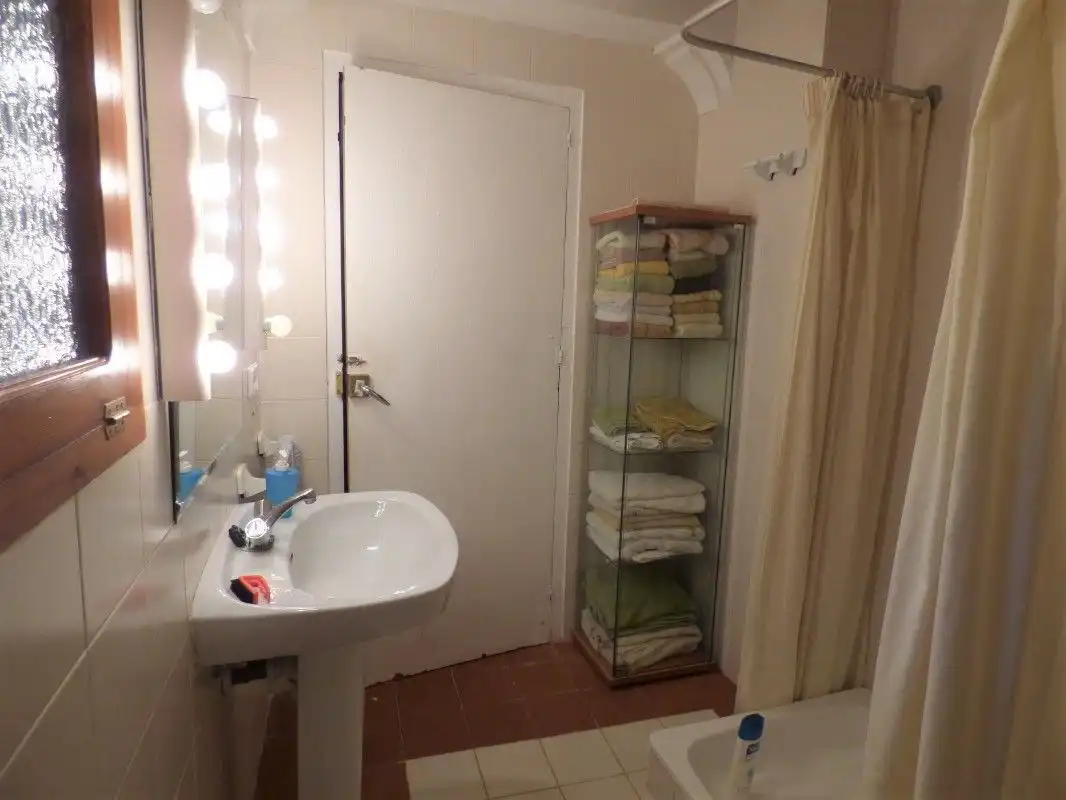Badezimmer von Country house zum Verkauf in Sella mit Privatgarten, Terrasse und Abstellraum