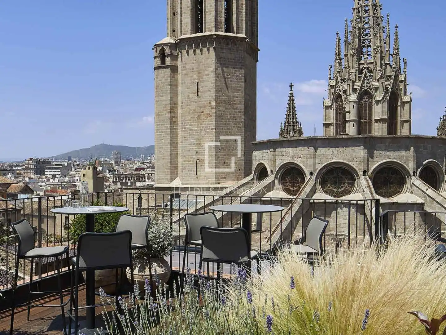 Terrasse von Dachboden zum Verkauf in Barcelona mit Klimaanlage, Heizung und Parkett