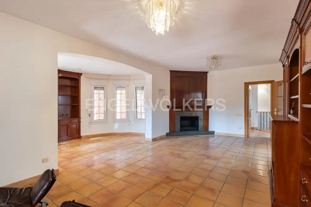 Sala d'estar de Casa o xalet en venda en Ontinyent amb Calefacció, Jardí privat i Terrassa