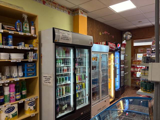 Local comercial en Alquiler en Monóvar  / Monòver