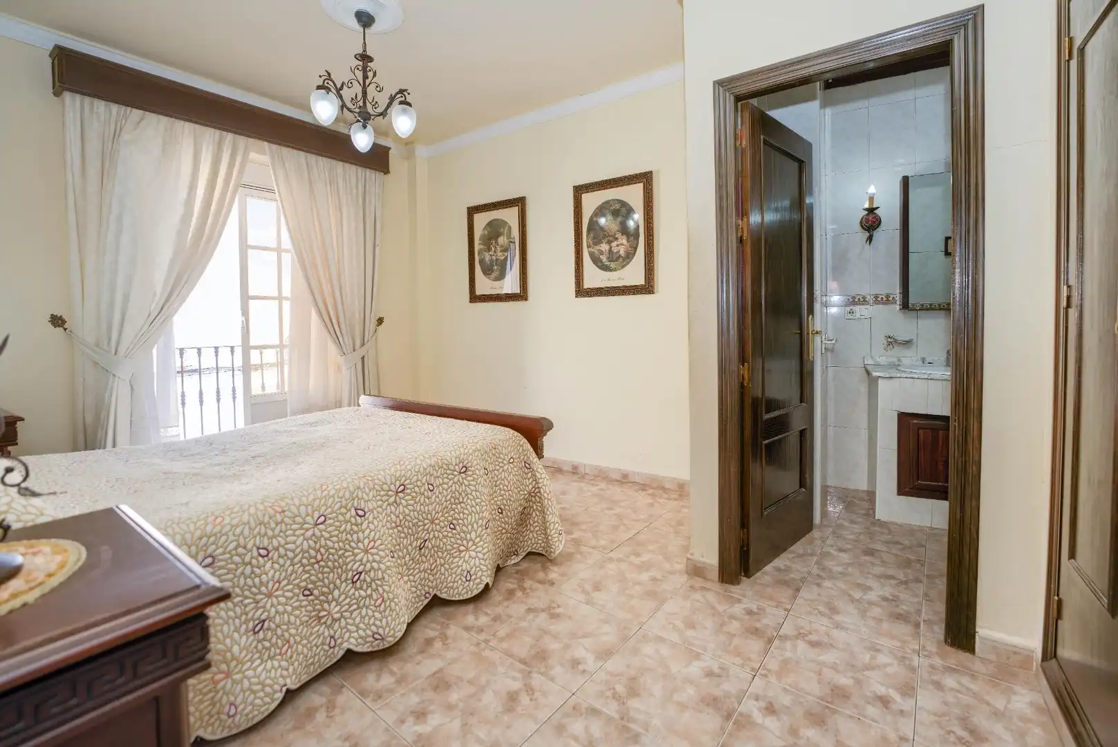 Habitación de Casa adosada en venta en La Palma del Condado con Aire acondicionado, Calefacción y Terraza