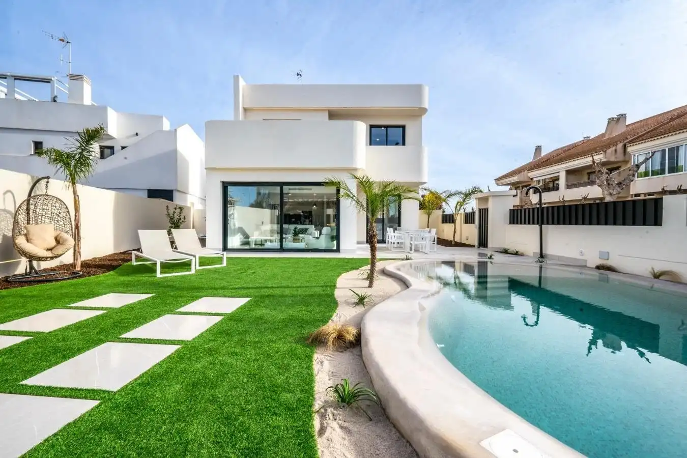 Vista exterior de Casa o chalet en venta en Torre-Pacheco con Aire acondicionado, Jardín privado y Terraza