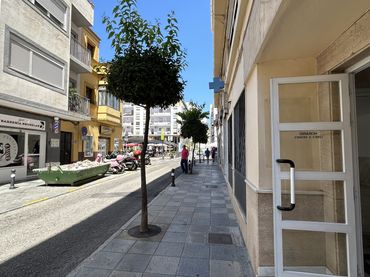 Local comercial en alquiler en Calle Sevilla 29