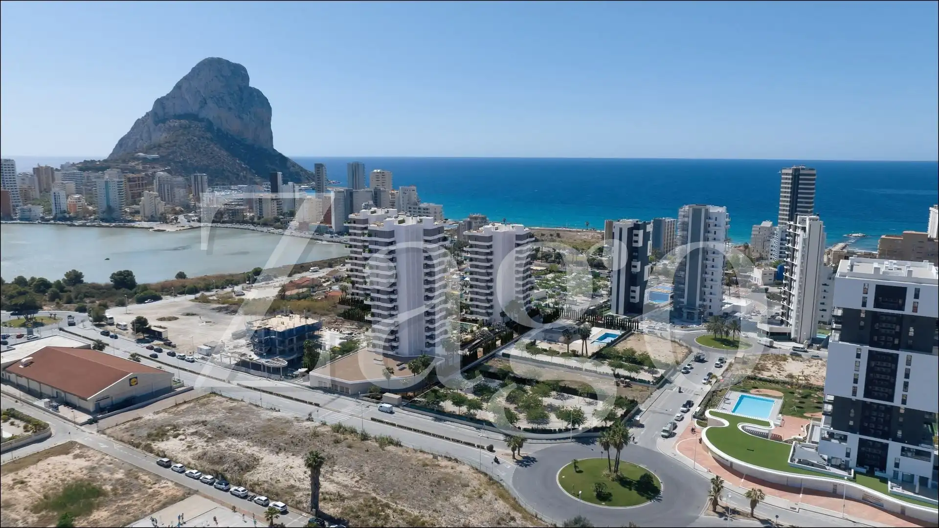 Apartament amb piscina en venda a Marisol Park - Ortembach - Los Almendros
