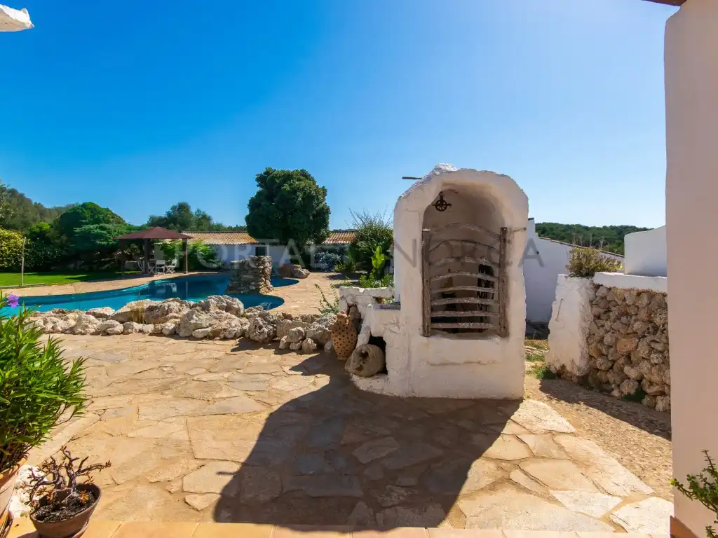Casa rústica amb piscina en venda a Ferreries poble, imagen 41