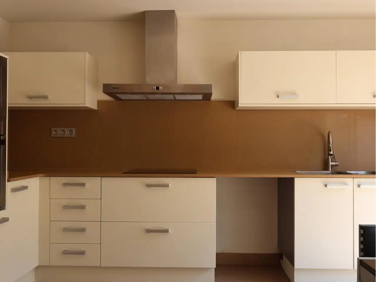 Kitchen of Detached homes for sale in Castellbell i el Vilar  with Air Conditioner, Heating and Terrace