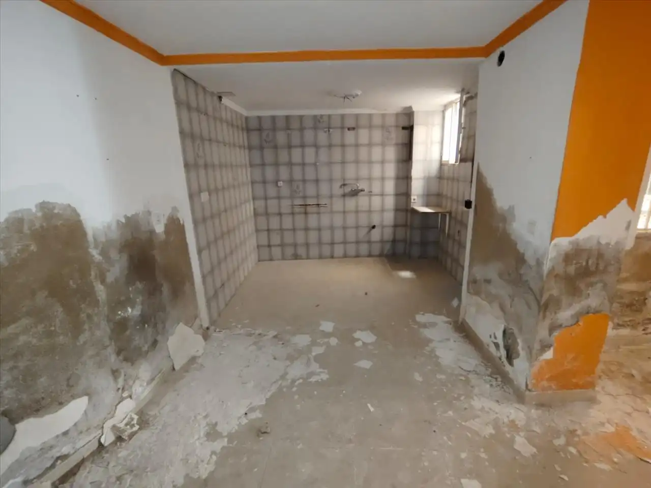 Einfamilien-Reihenhaus zum Verkauf in Baza