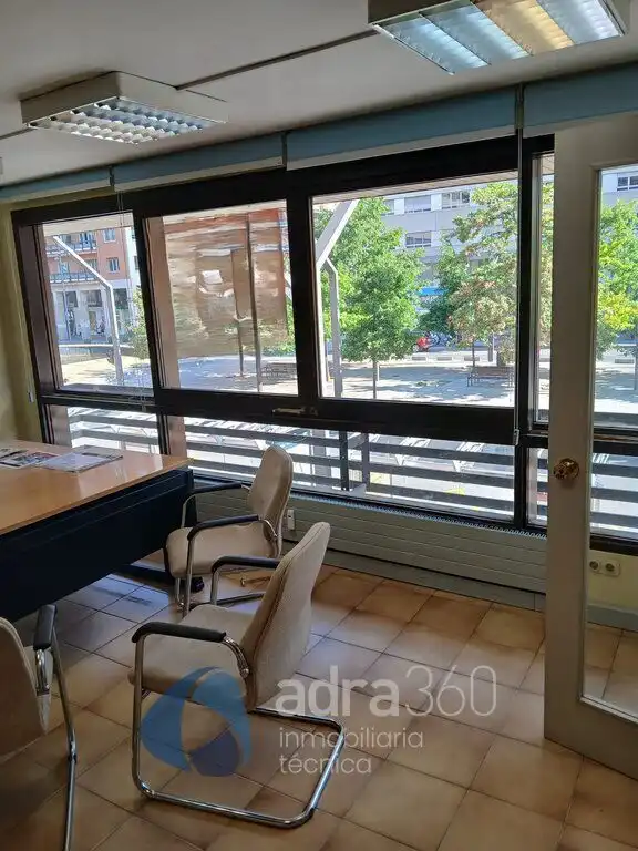 Office space to rent in Gran Via Juan Carlos I, imagen 5