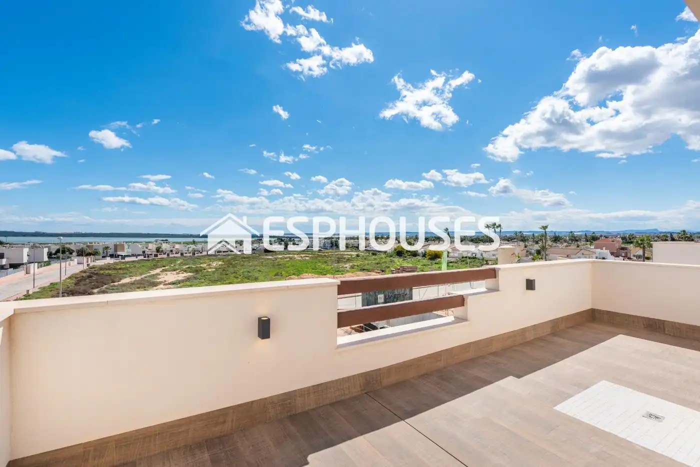 Terrassa de Casa o xalet en venda en Los Montesinos amb Aire condicionat, Piscina i Moblat