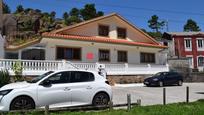 Vista exterior de Casa o xalet en venda en Carnota amb Calefacció, Jardí privat i Terrassa