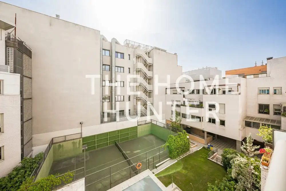 Terraza de Piso de alquiler en Madrid con Aire acondicionado, Calefacción y Jardín privado