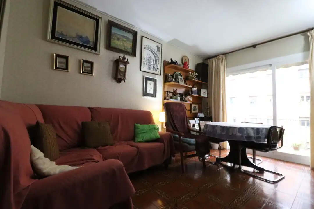 Sala de estar de Piso en venta en Barcelona con Calefacción