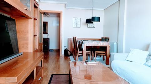 Foto 2 de Pis de lloguer a Constitucion, Virgen del Rosario, Madrid