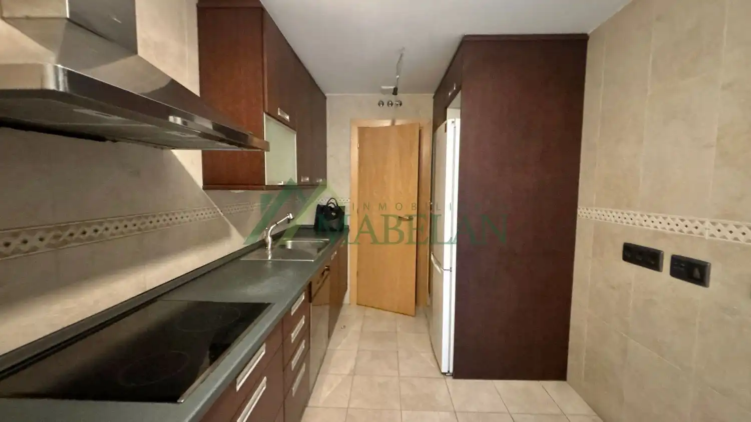 Kitchen of Flat for rent in Madrid  with Air Conditioner, Private garden and Storage room