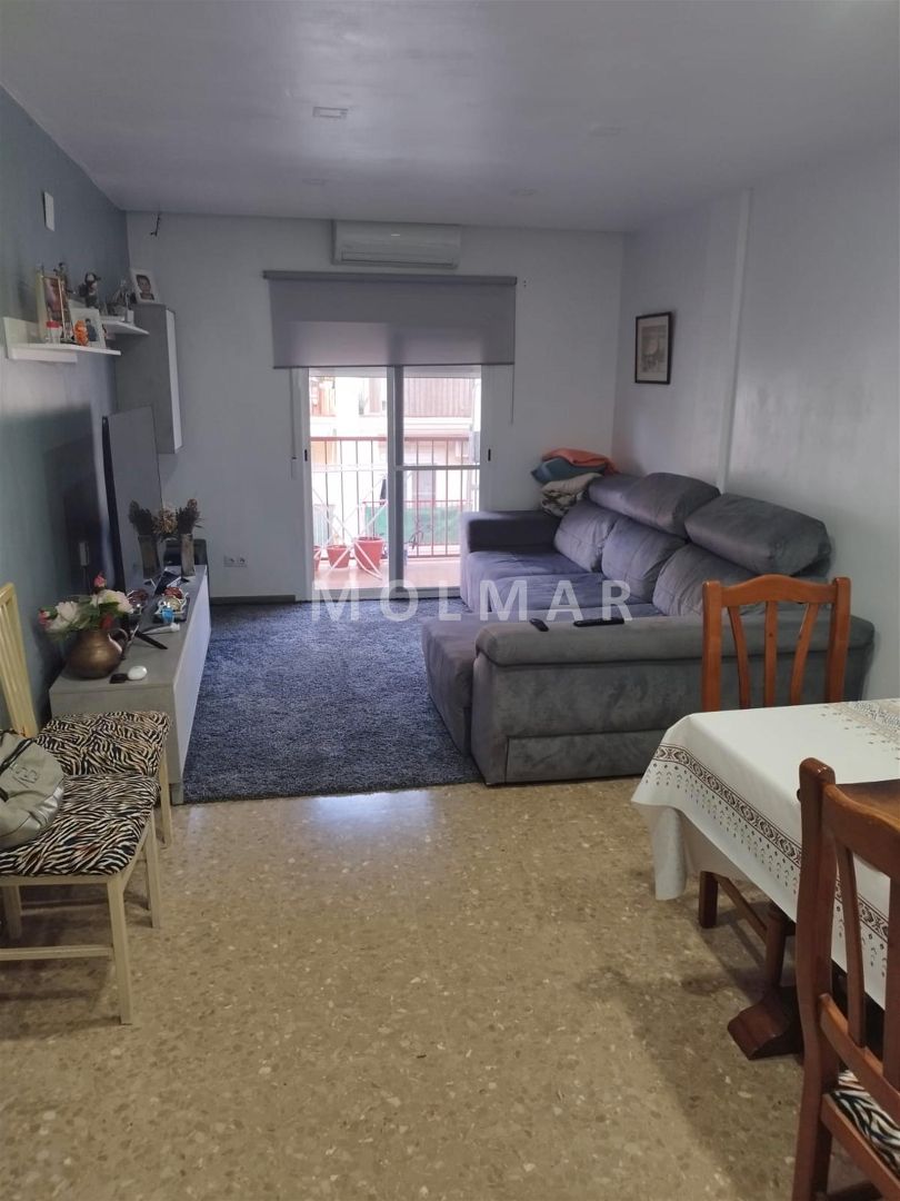 Sala d'estar de Pis en venda en Paterna amb Aire condicionat i Balcó