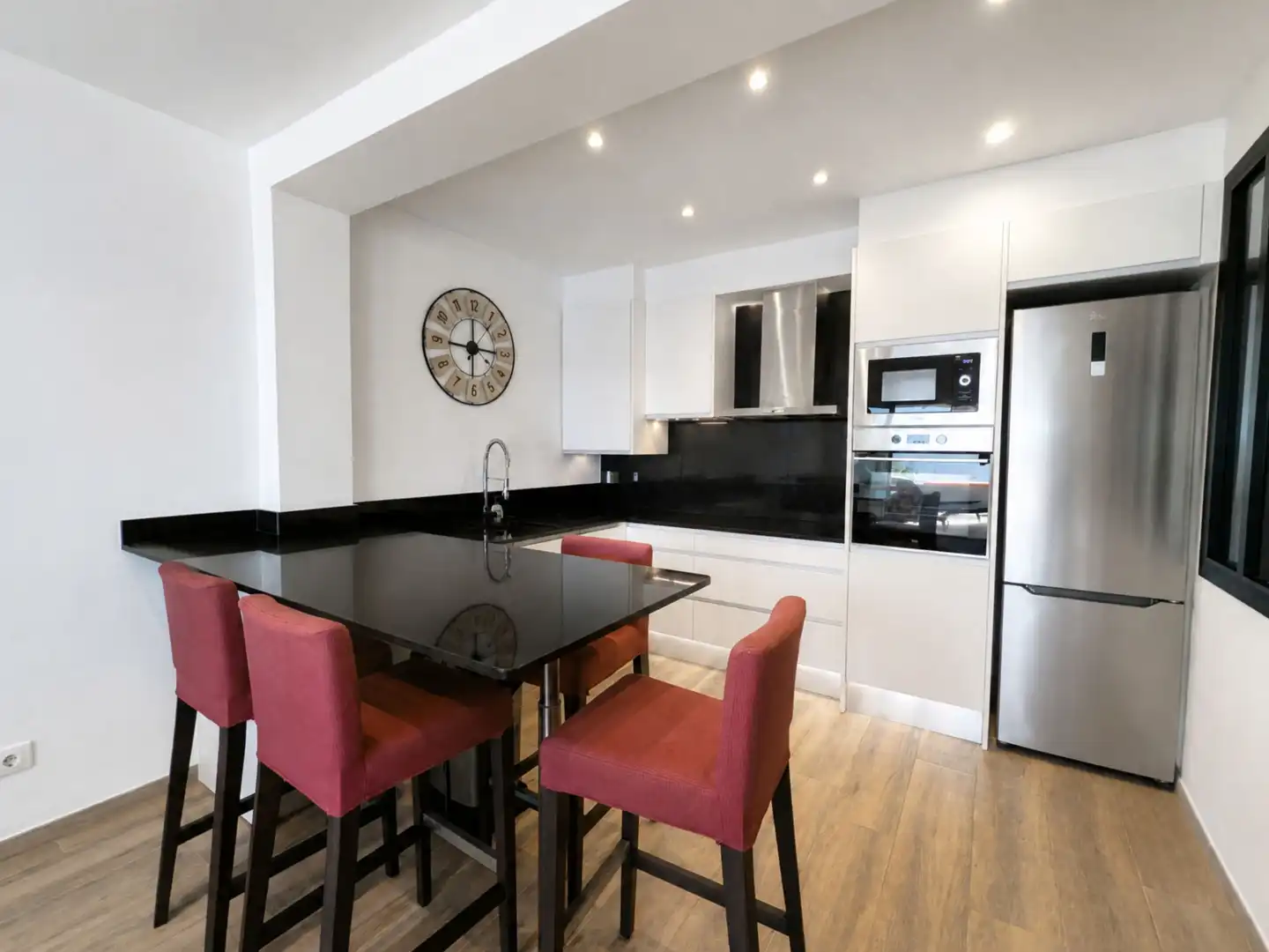 Kitchen of Flat for sale in Roses  with Air Conditioner, Heating and Terrace
