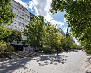 Vista exterior de Pis en venda en  Granada Capital amb Aire condicionat i Terrassa