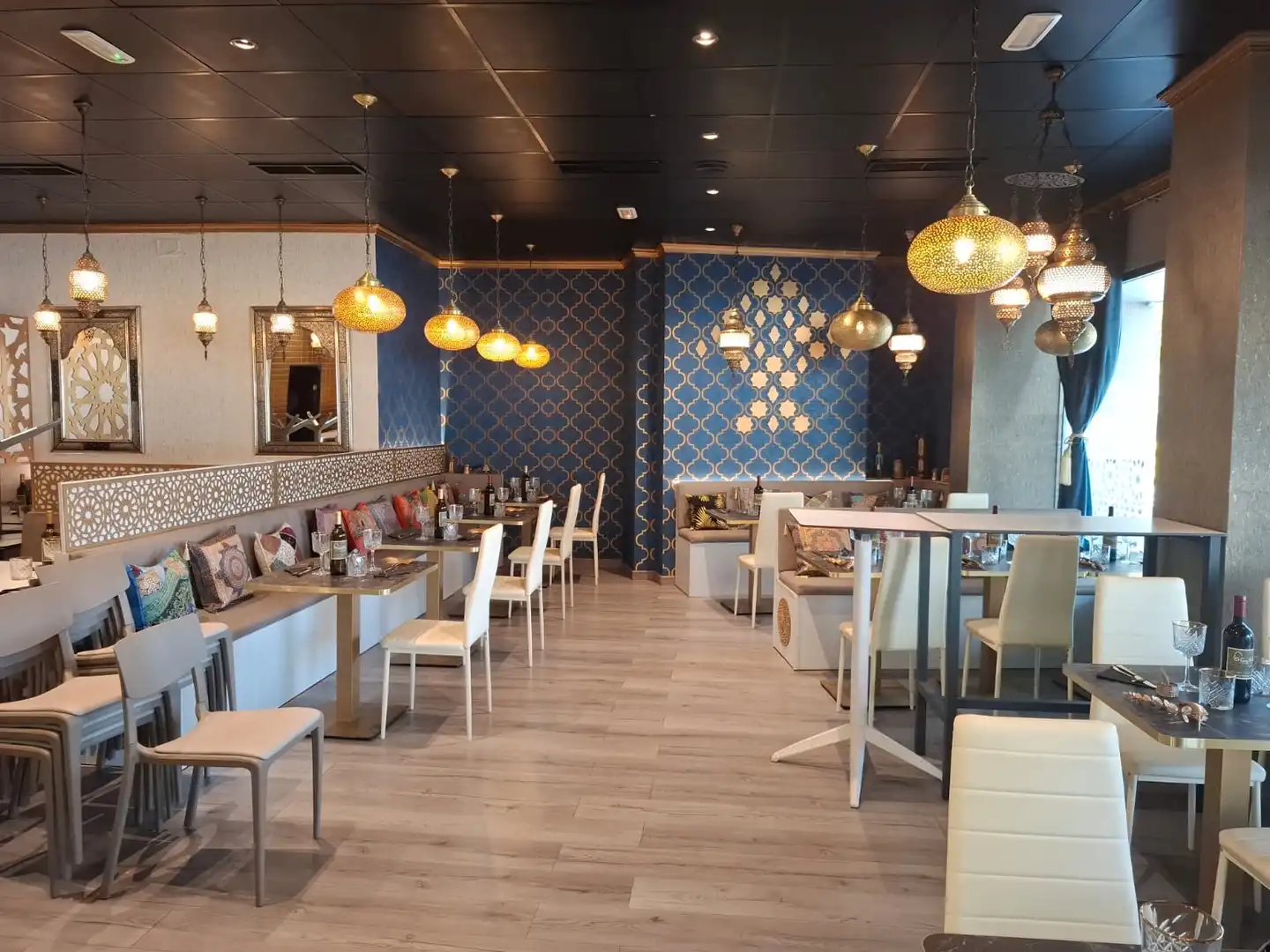 Local en traspaso en Vigo  con Aire acondicionado, Terraza y Amueblado