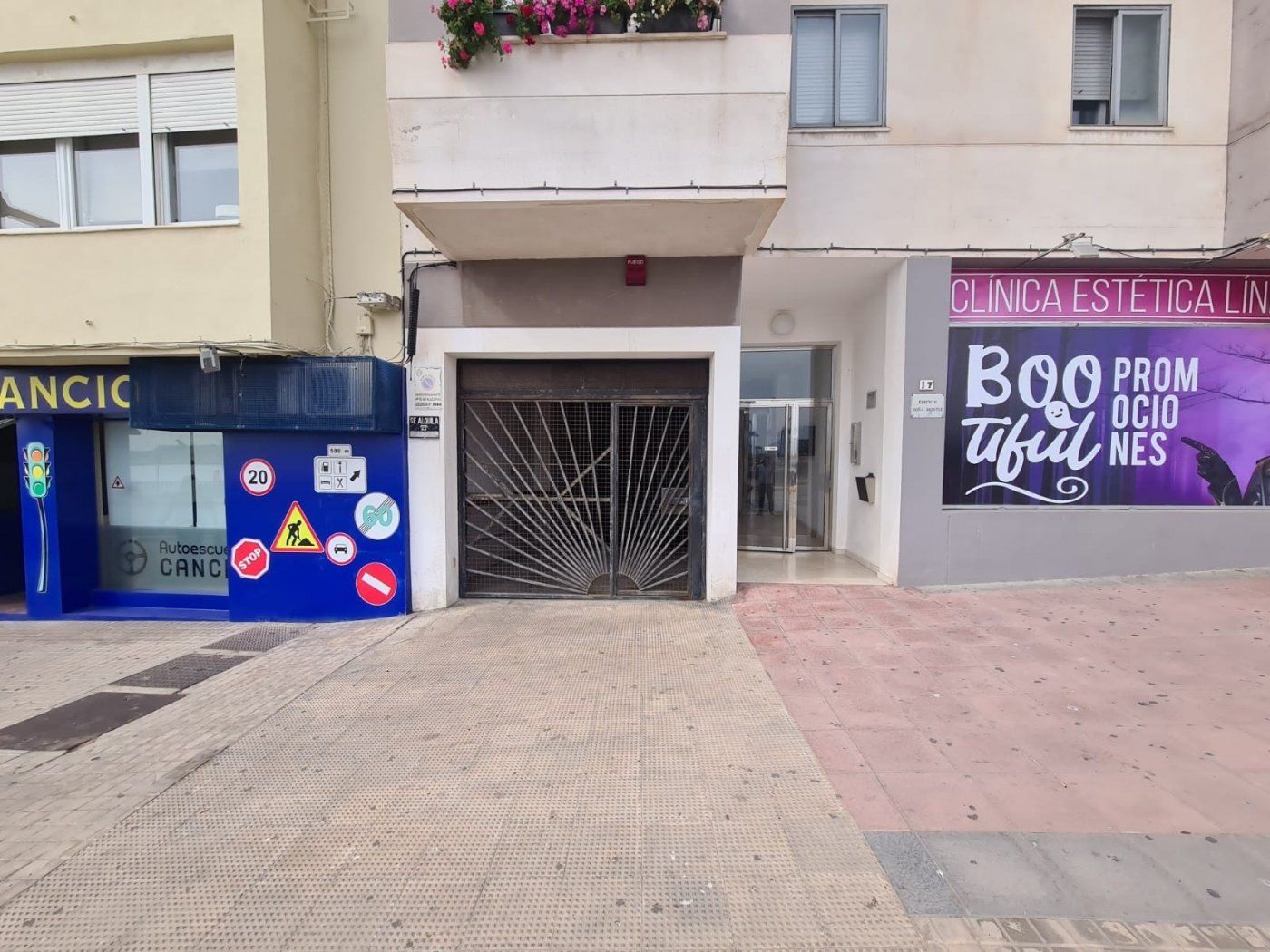 Vista exterior de Garatge en venda en Algeciras