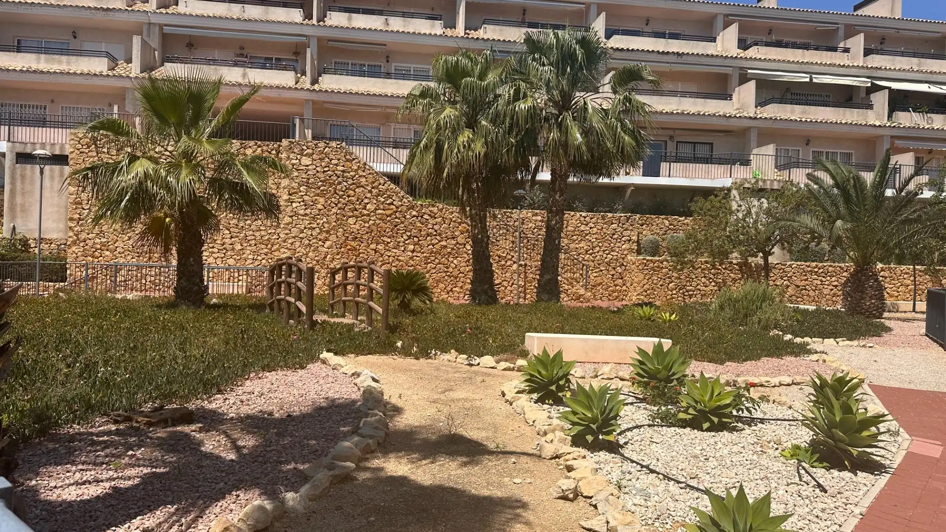 Vista exterior de Piso en venta en Monforte del Cid con Aire acondicionado, Calefacción y Terraza