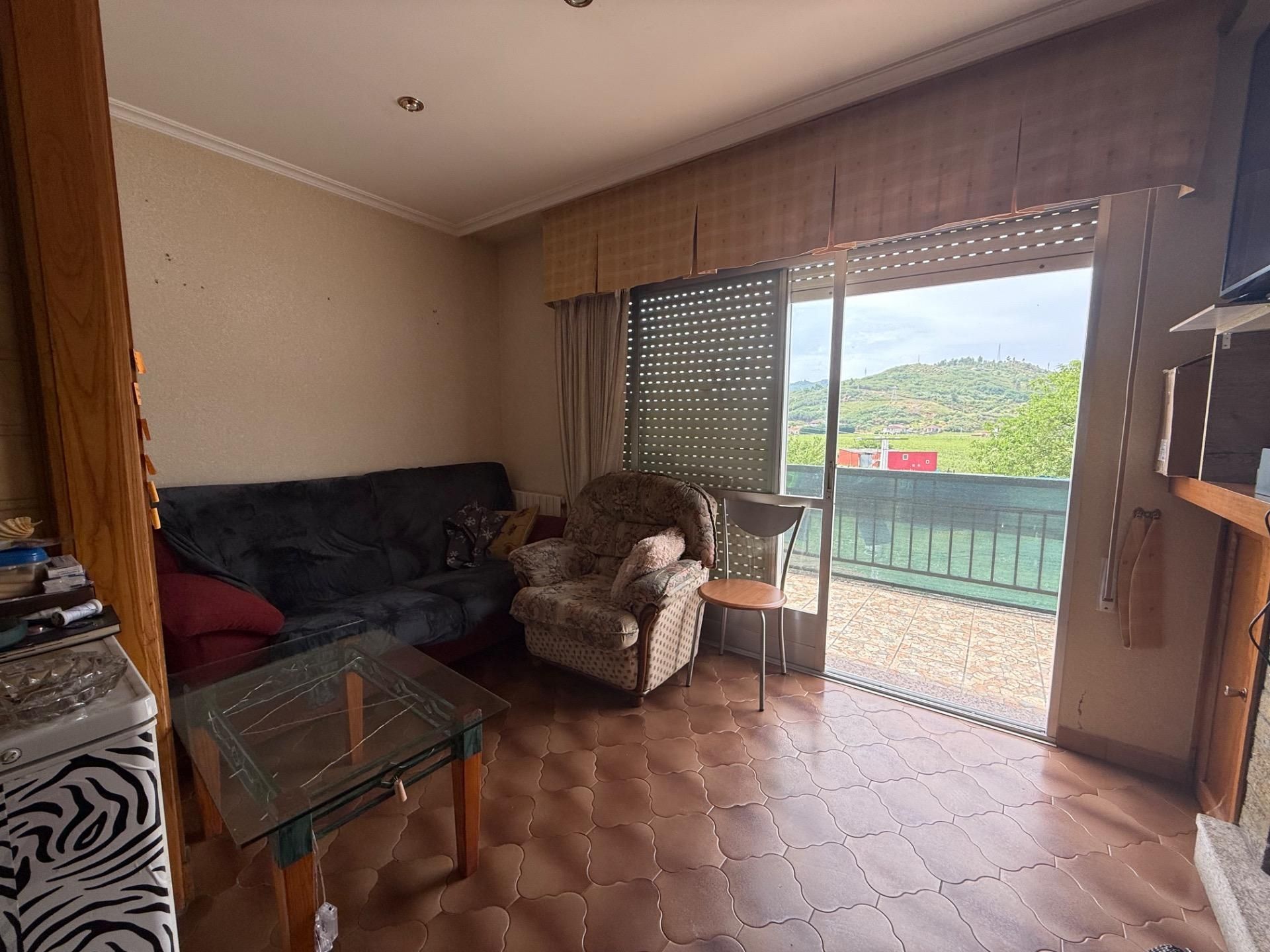 Living room of Houses for sale in Monterrei  with Terrace and Furnished