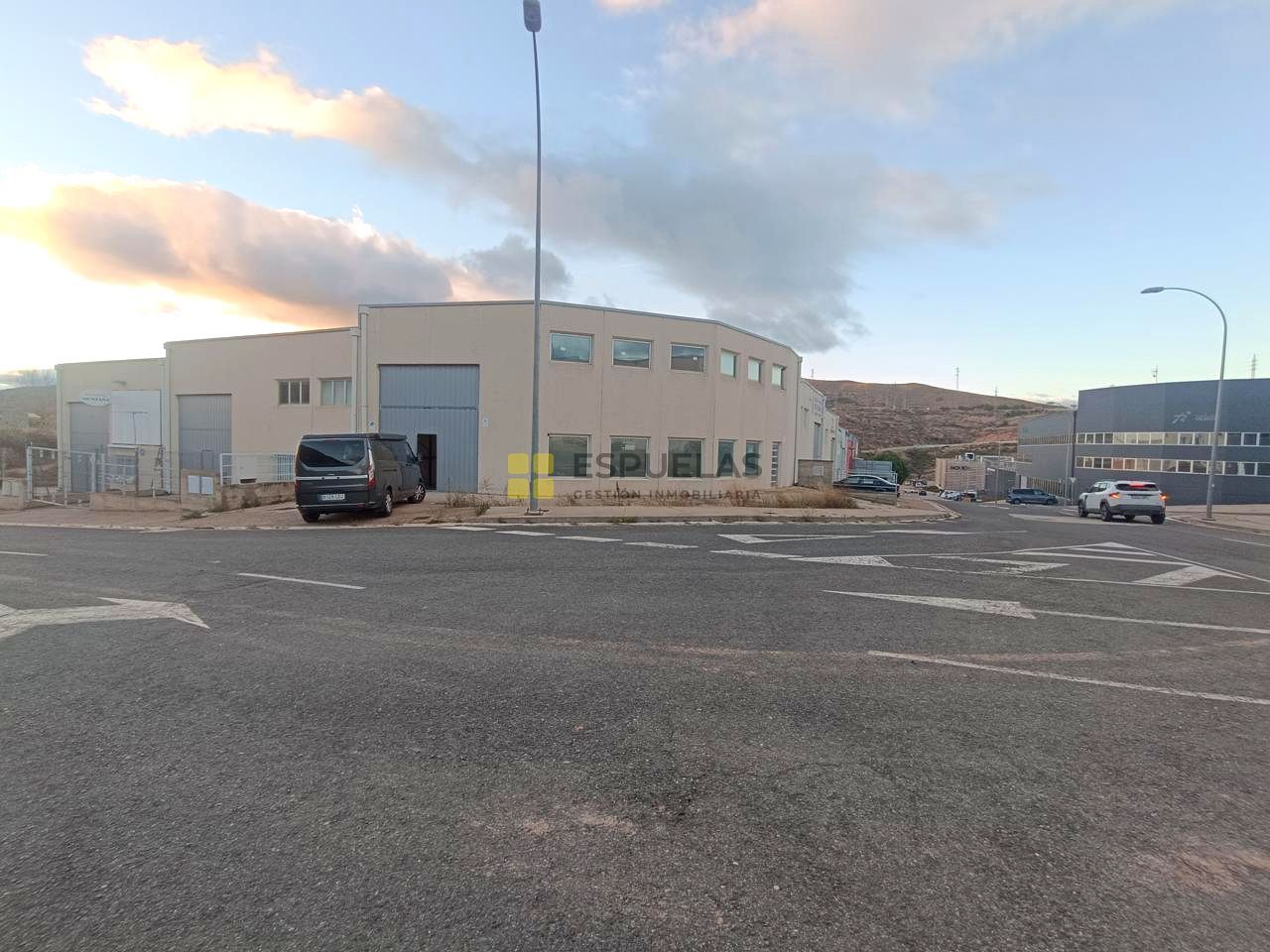 Vista exterior de Nau industrial en venda en Arnedo