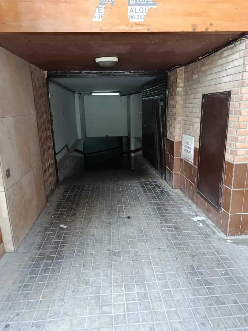 Parking of Garage for rent in Valencia