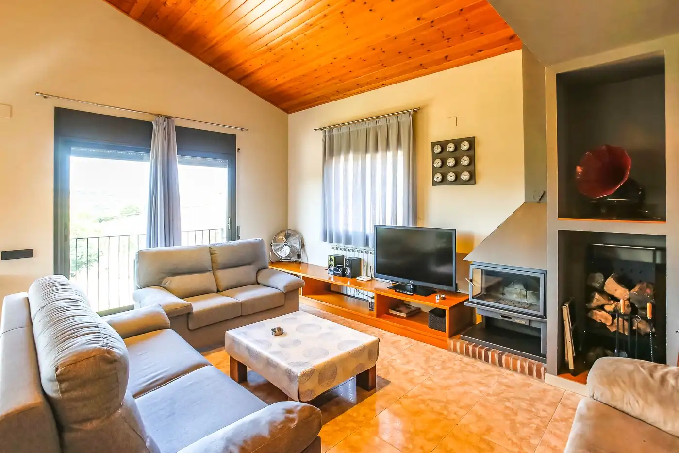 Living room of Country homes for sale in Les Oluges  with Heating, Private garden and Terrace