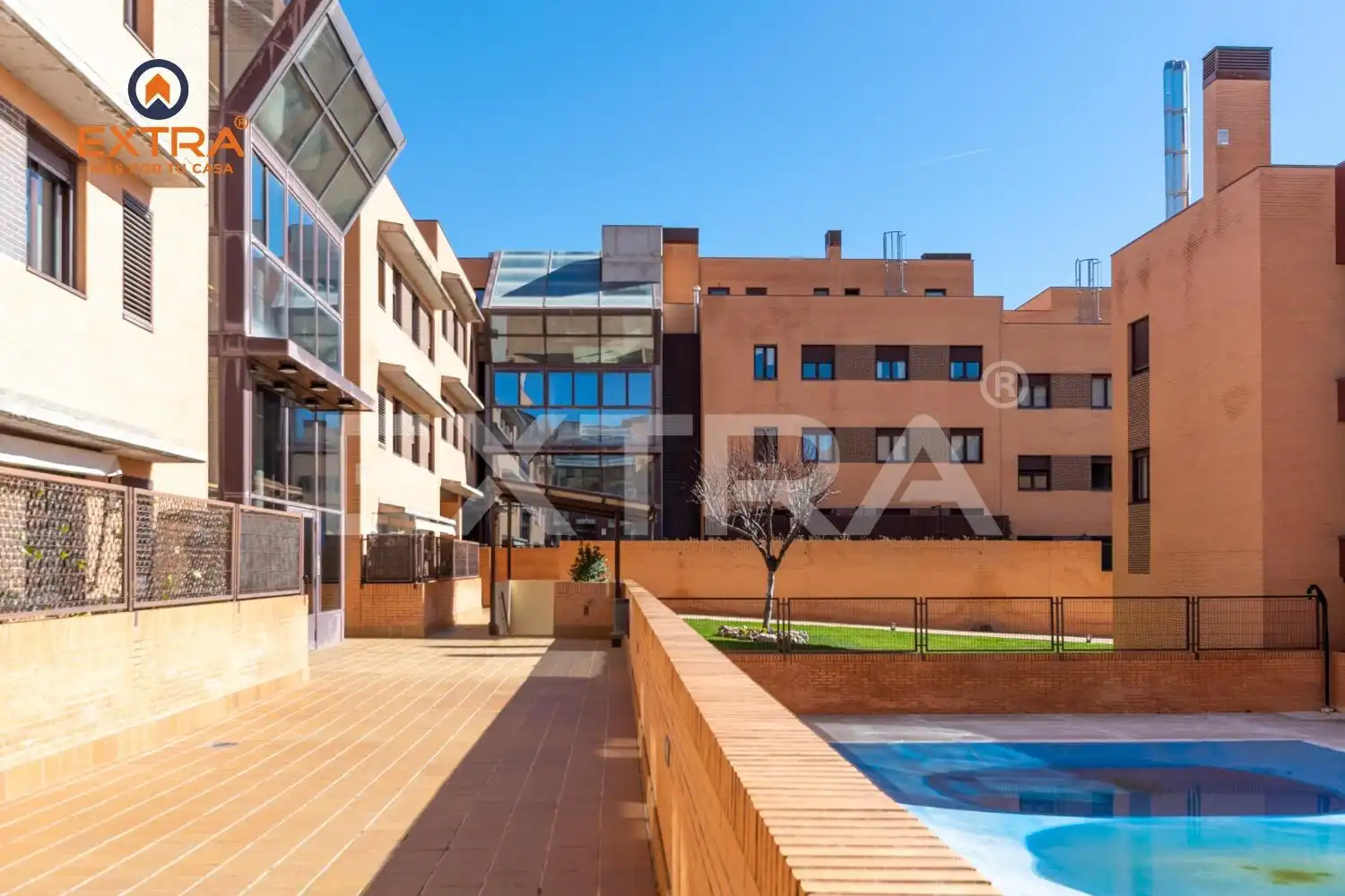 Vista exterior de Ático en venta en Las Rozas de Madrid con Calefacción, Jardín privado y Terraza