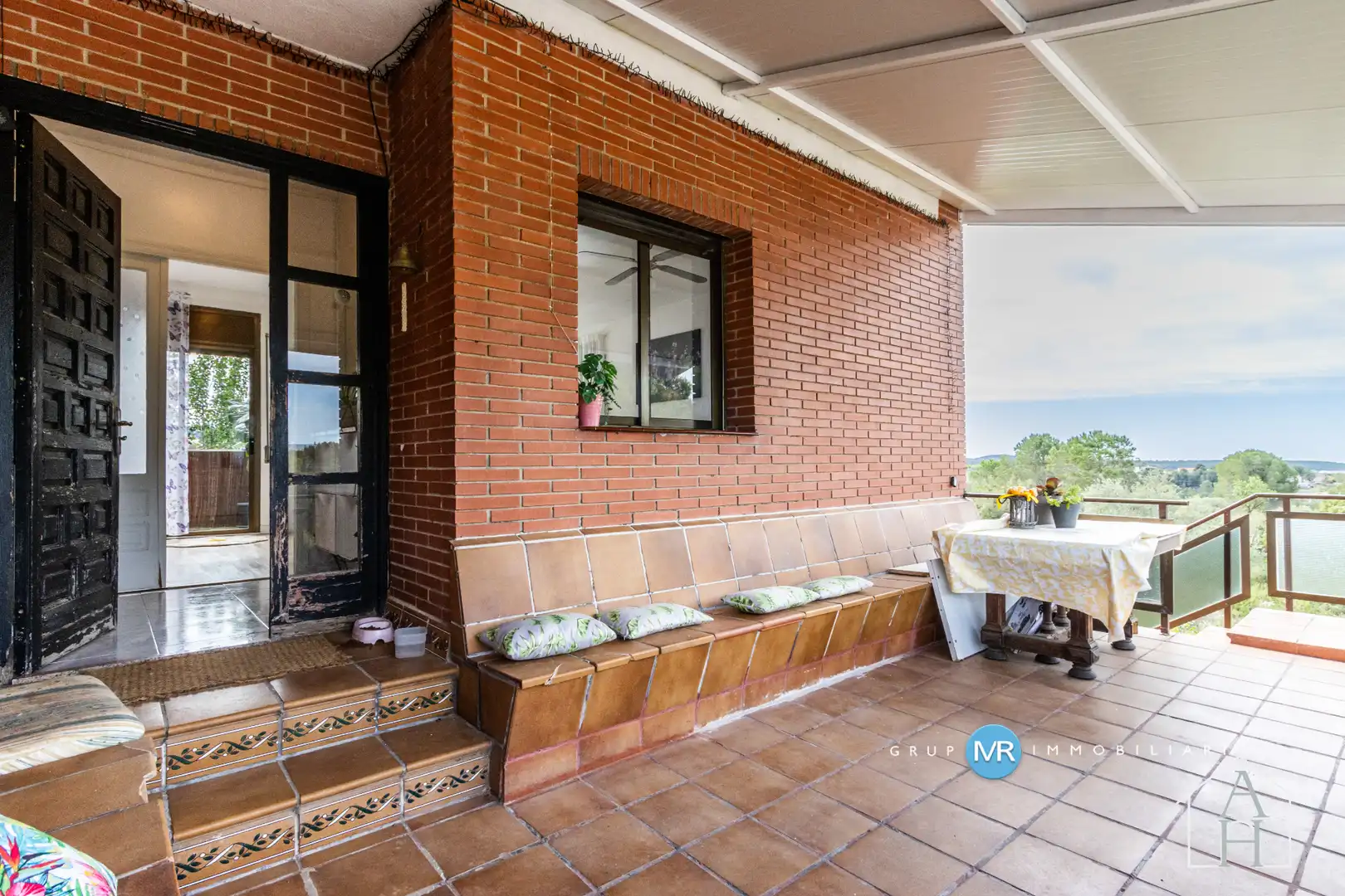 Landhaus mit Terrasse zum Verkauf in Carrer Madrid 976, imagen 7