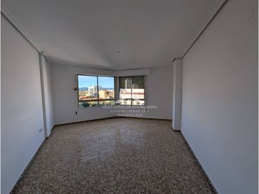 Flat with lift for sale in Calle Sagunt