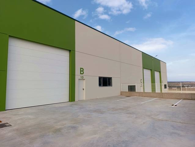 Nave industrial en Venta en Polígono Cantabria