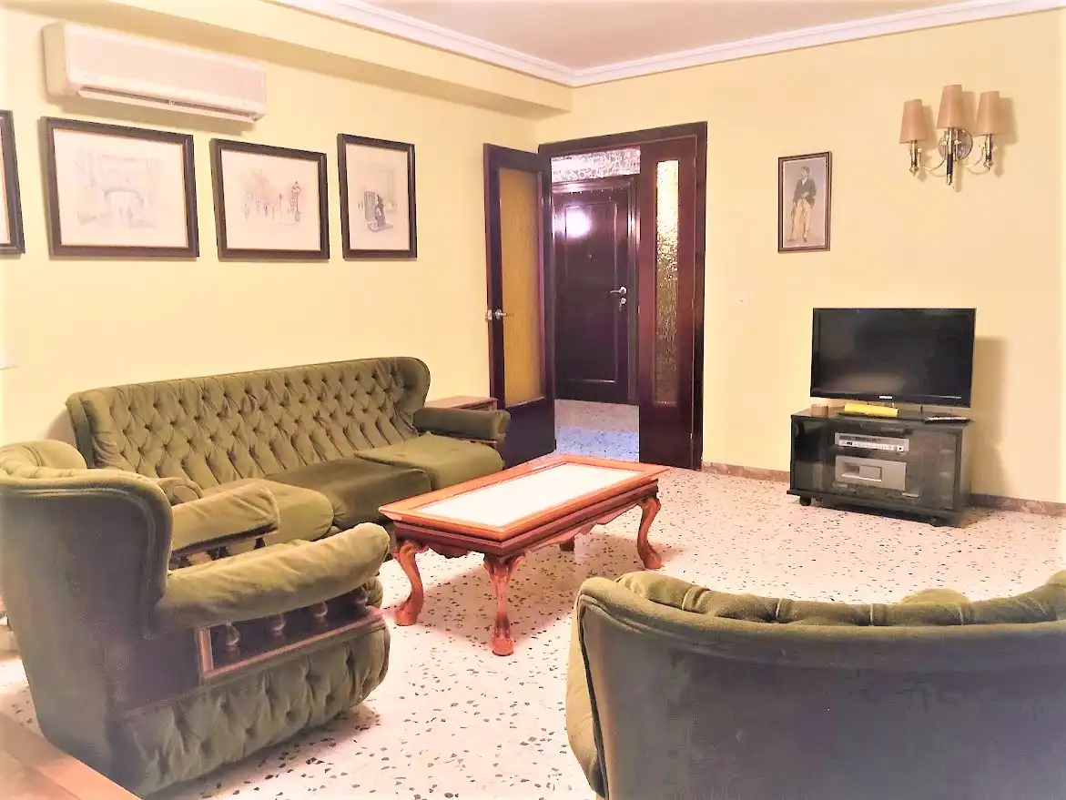 Flat for sale in Instituts - Universitat