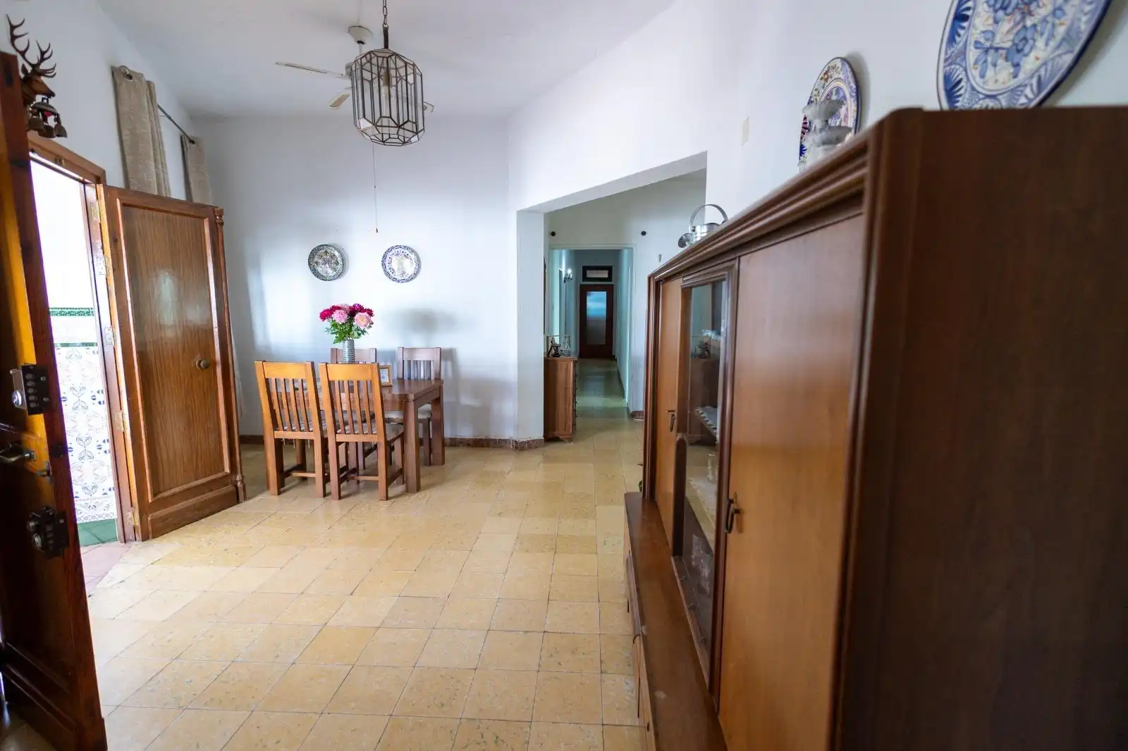 Menjador de Casa o xalet en venda en Chipiona amb Jardí privat, Terrassa i Traster