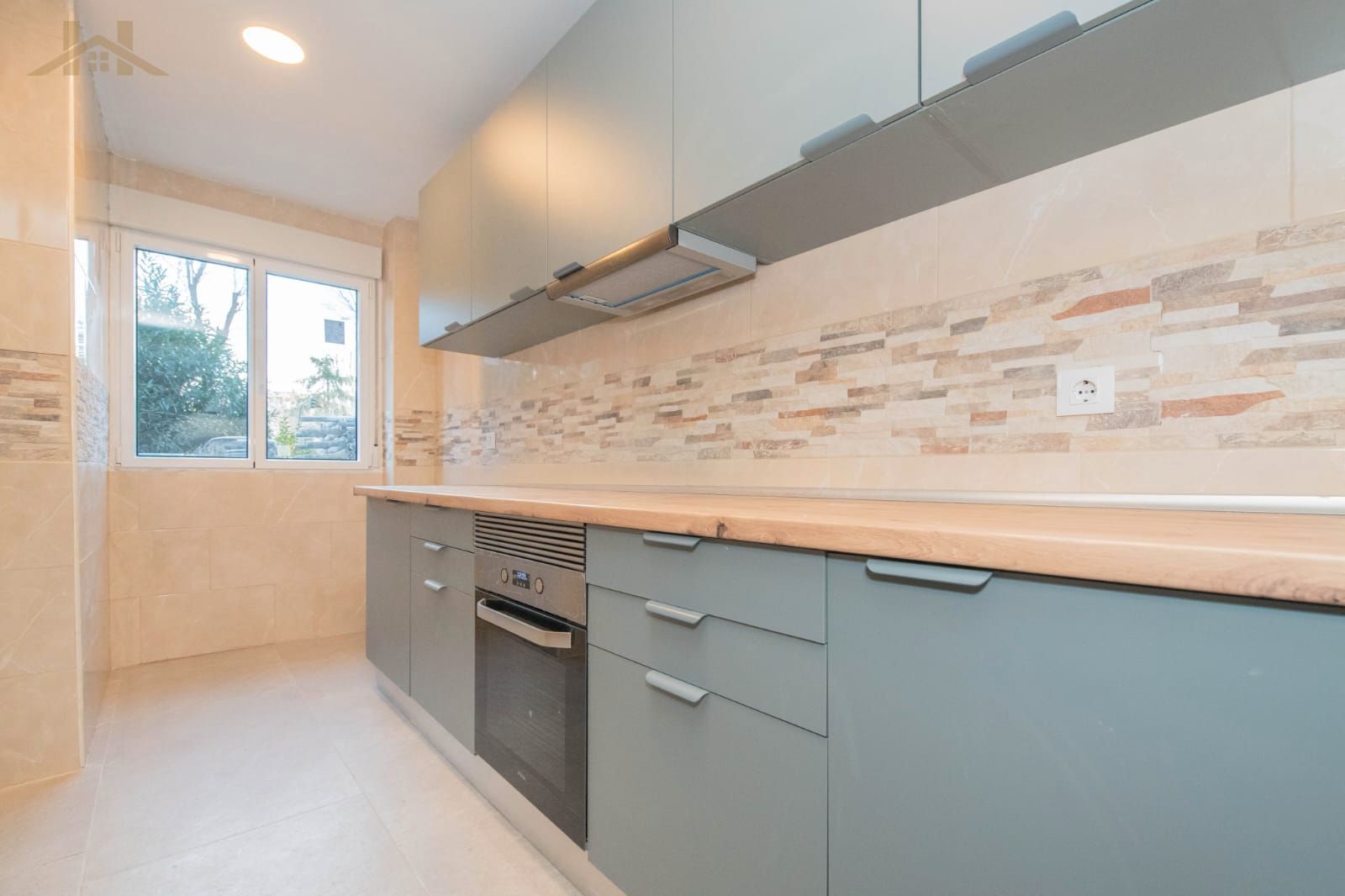 Cocina de Piso en venta en Móstoles con Aire acondicionado, Calefacción y Horno