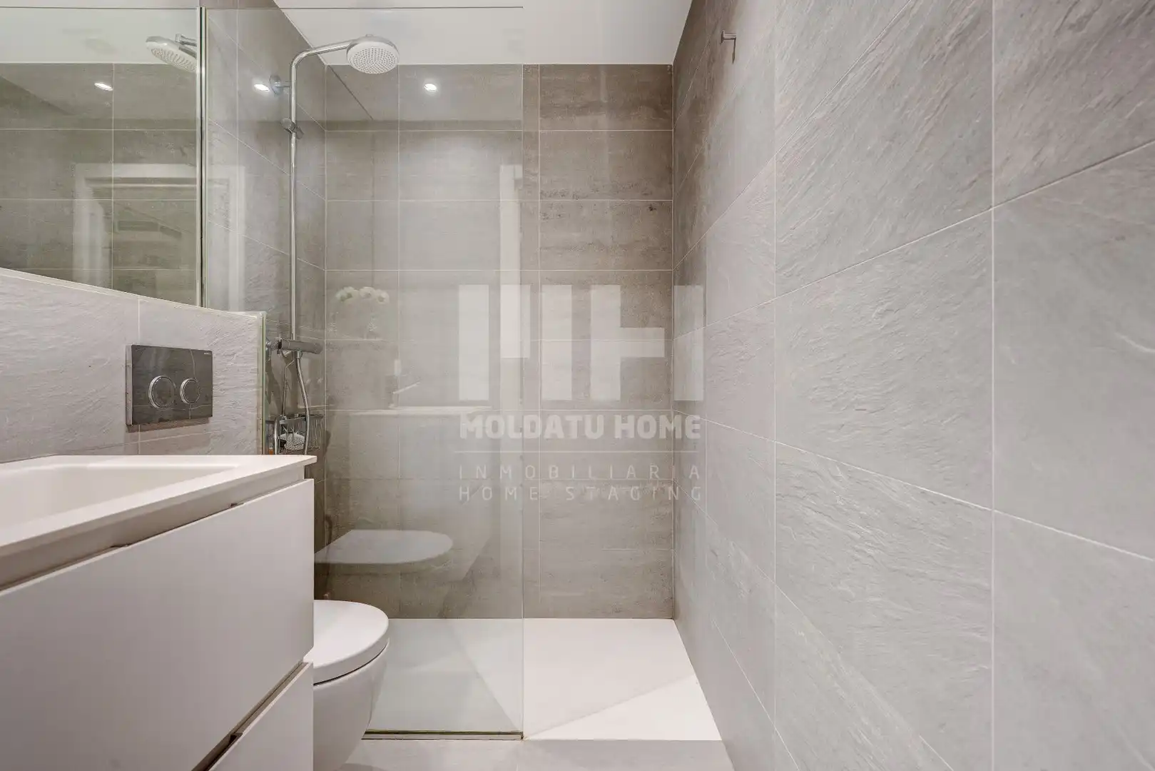 Badezimmer von Wohnung zur Miete in Donostia - San Sebastián  mit Heizung, Privatgarten und Terrasse
