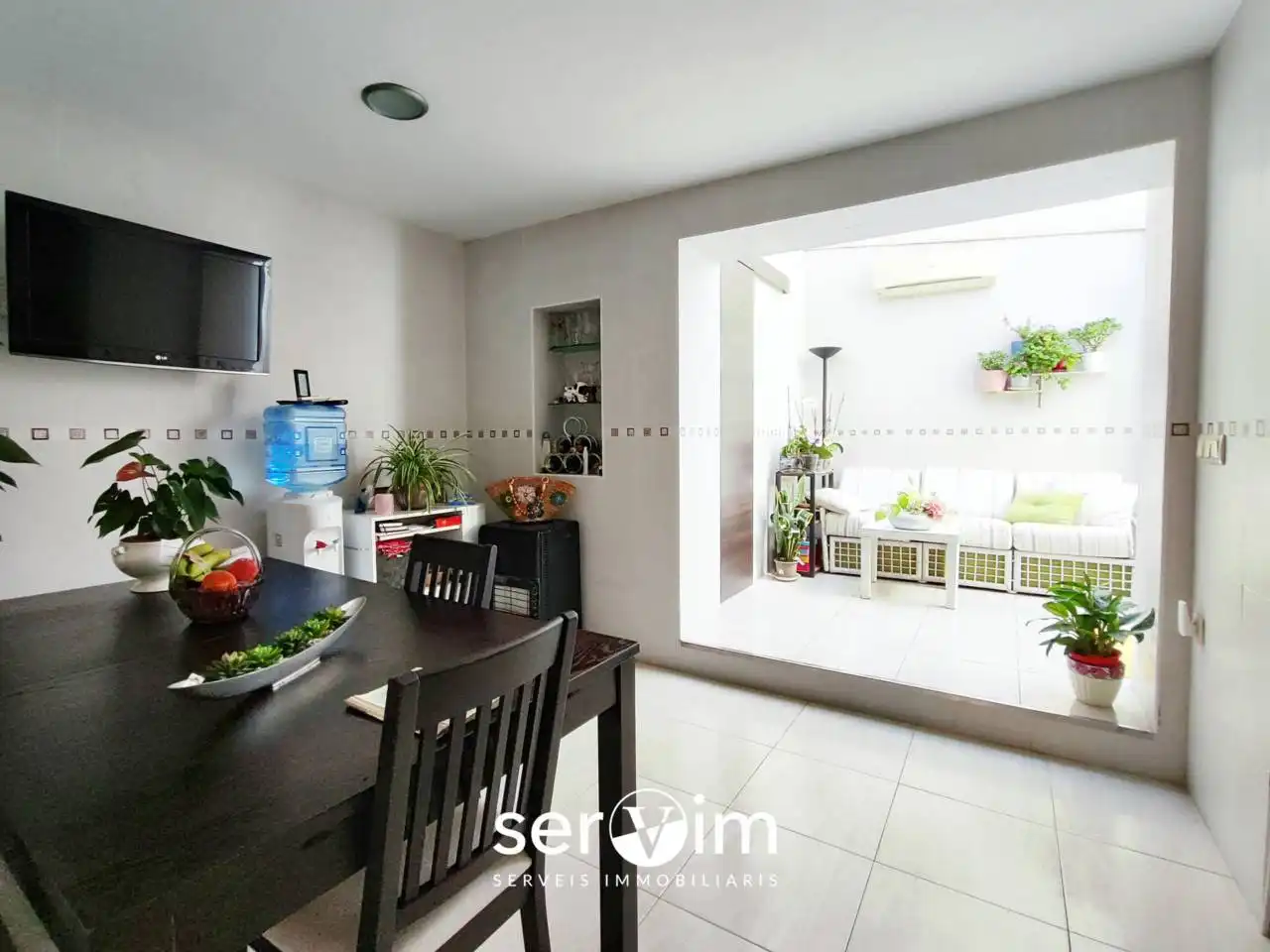Sala d'estar de Casa o xalet en venda en Cassà de la Selva amb Aire condicionat i Jardí privat