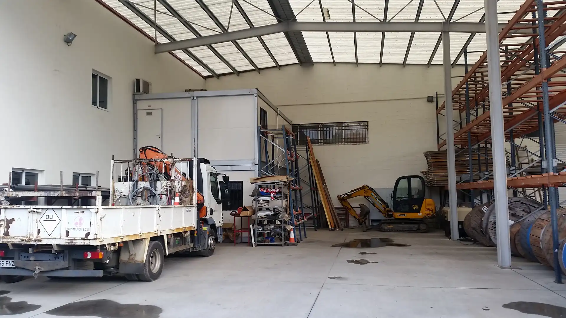 Nau industrial en venda en Santiago de Compostela 