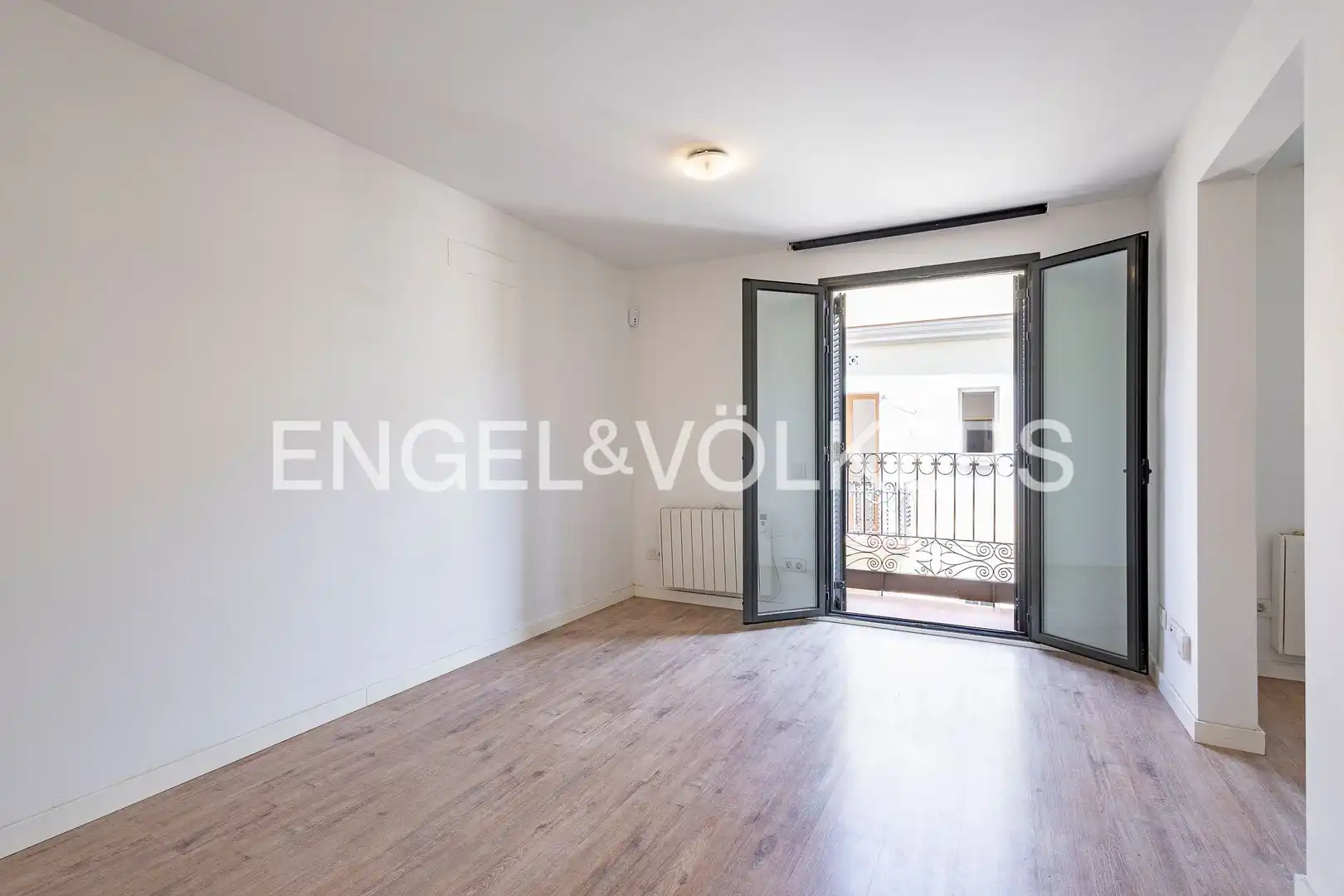 Terraza de Piso en venta en Barcelona con Calefacción, Terraza y Balcón