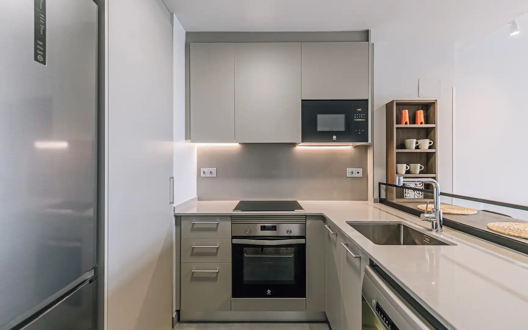 Cocina de Piso en venta en L'Hospitalet de Llobregat con Aire acondicionado, Calefacción y Trastero