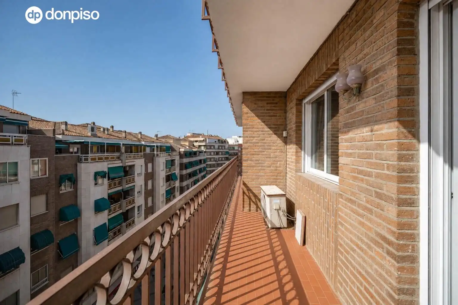 Piso con terraza en venta en Calle EMPERATRIZ EUGENIA 6, imagen 17