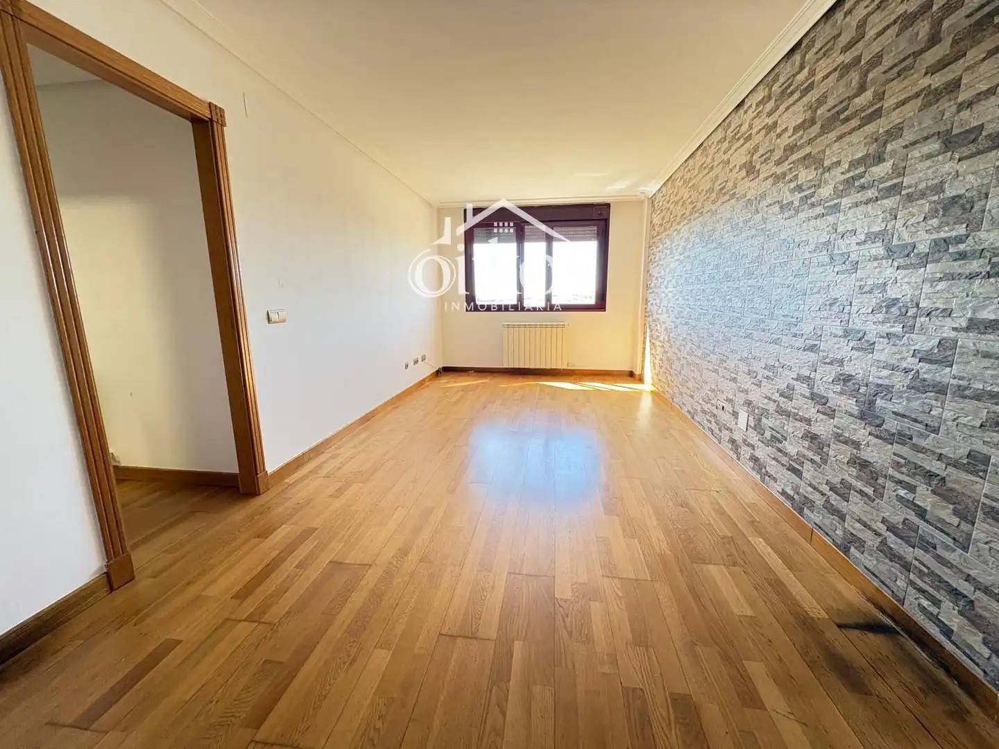Sala de estar de Piso en venta en Salamanca con Calefacción, Parquet y Piscina