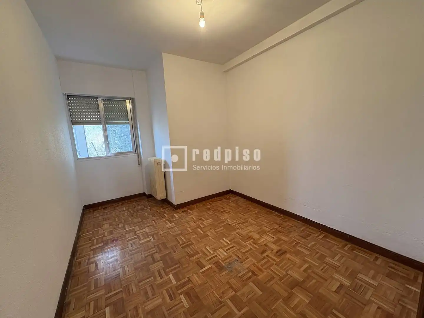 Dormitori de Pis en venda en Madrid amb Calefacció, Parquet i Terrassa