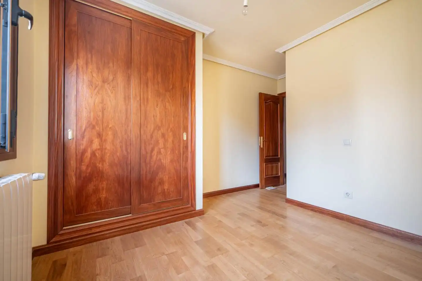 Habitación de Piso en venta en Ávila con Calefacción y Trastero